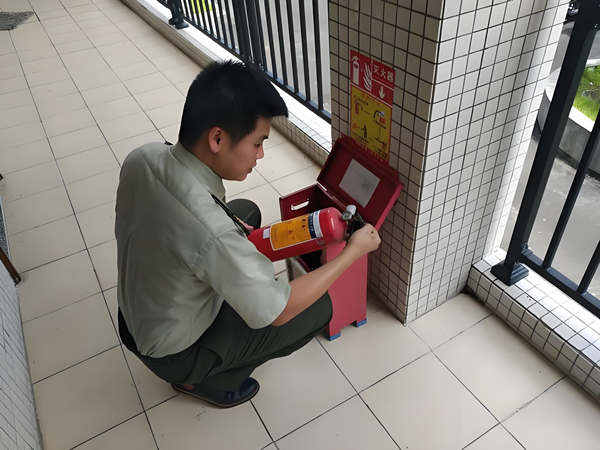 灭火器外观检查